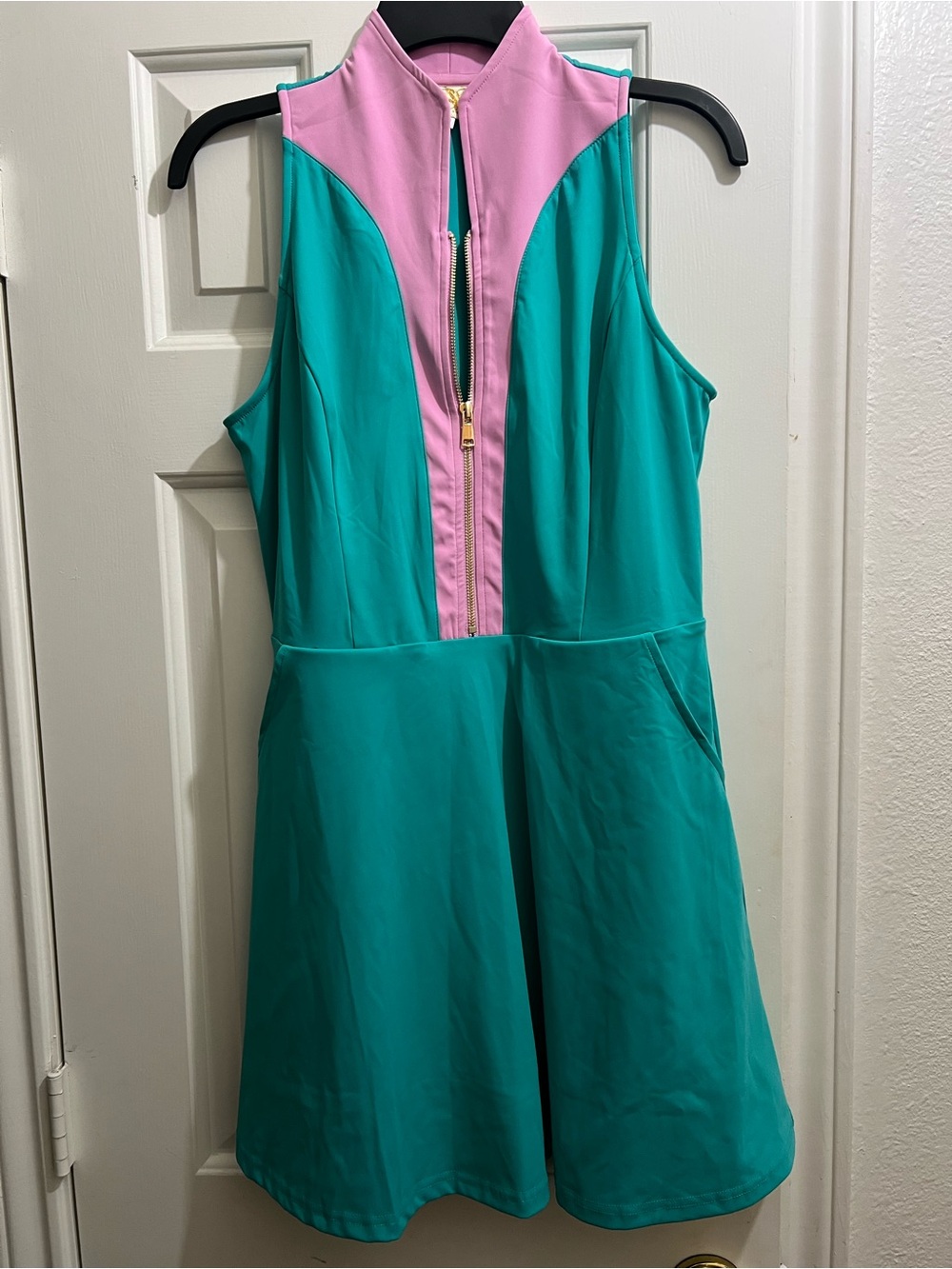 Sleeveless Aqua Mini Dress with Pink Zip-Front Detail - Picture 5 of 6